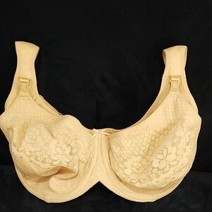 Medela Cream Full-Coverage Bra with Lace